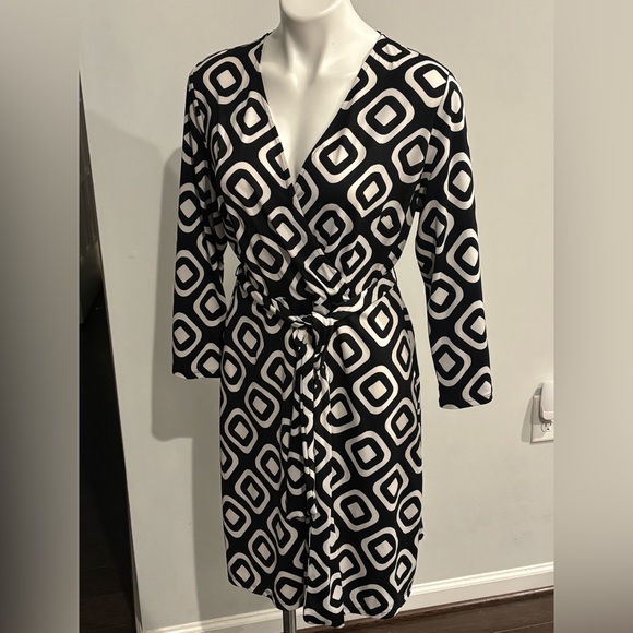 INC International Concepts Dresses & Skirts - INC International Concepts Black and White Geometric Midi Dress